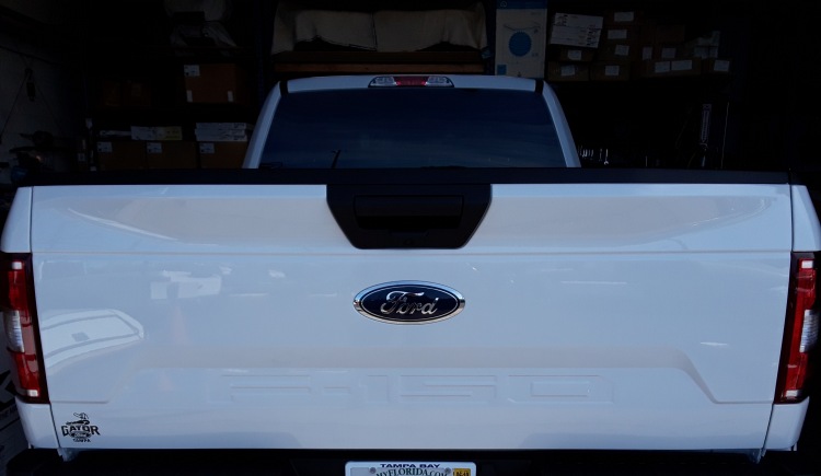 Brand new 2019 Ford F150 aluminum factory tailgate YZ OXFORD WHITE 