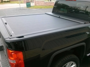 2014 Chevrolet GMC Roll N Lock Tonneau Cover