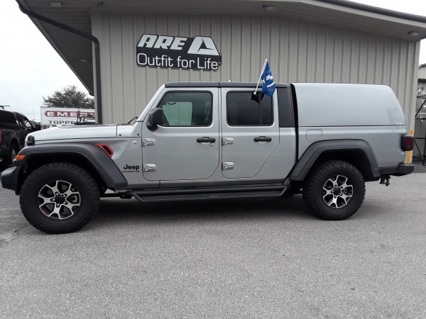 Jeep Gladiator truck cap topper