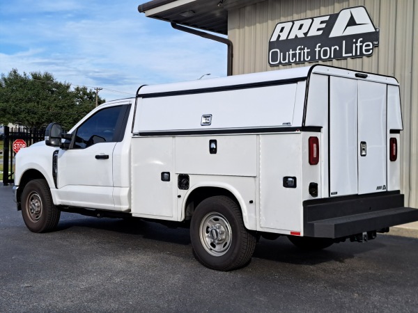 Utility Bed construction work truck cap toppers by ARE