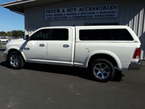 DODGE RAM ARE Z SERIES FIBERGLASS TRUCK TOPPER
